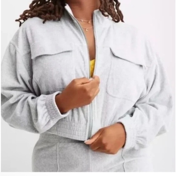 Aerie Groove On Velour Corduroy Cropped Zip Up Jacket - Picture 1 of 6